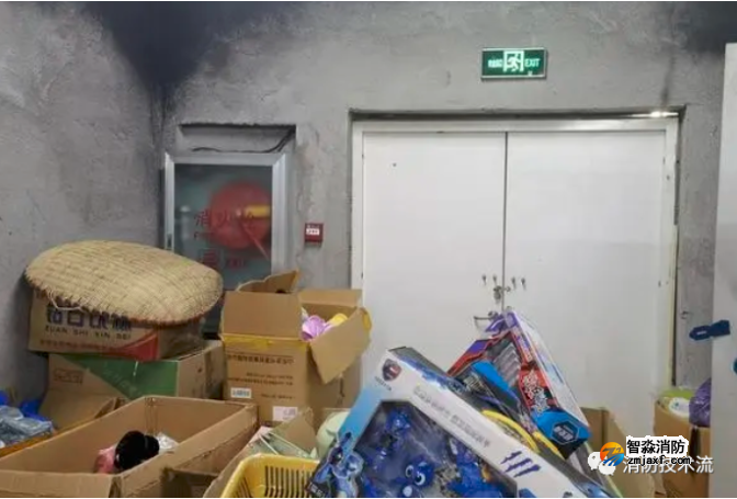 新鮮出爐的罰單，堵塞安全出口被罰了3.5萬！